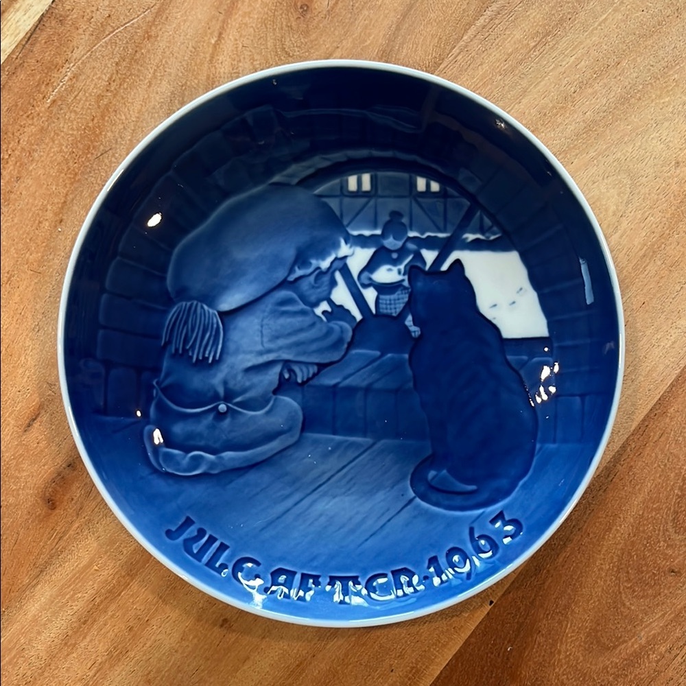 Vintage 1963 Bing & Grondahl Christmas Plate
